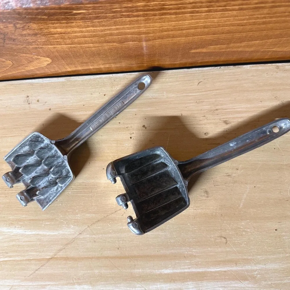 Vintage Irvinware Aluminum Ice Crusher | 1960s Bar Tool